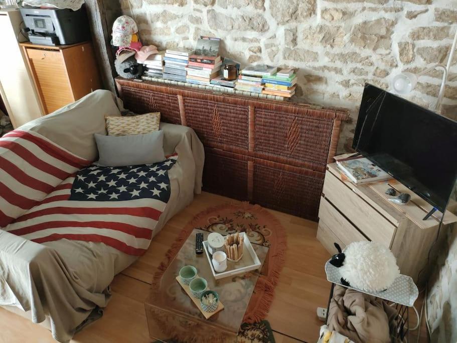 Ferienwohnung Le Cloitre Dole Exterior foto